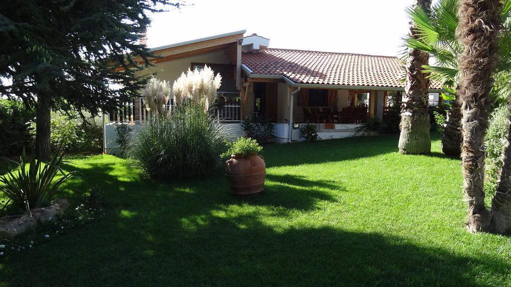 Bed And Breakfast La Casetta Monopoli Bagian luar foto