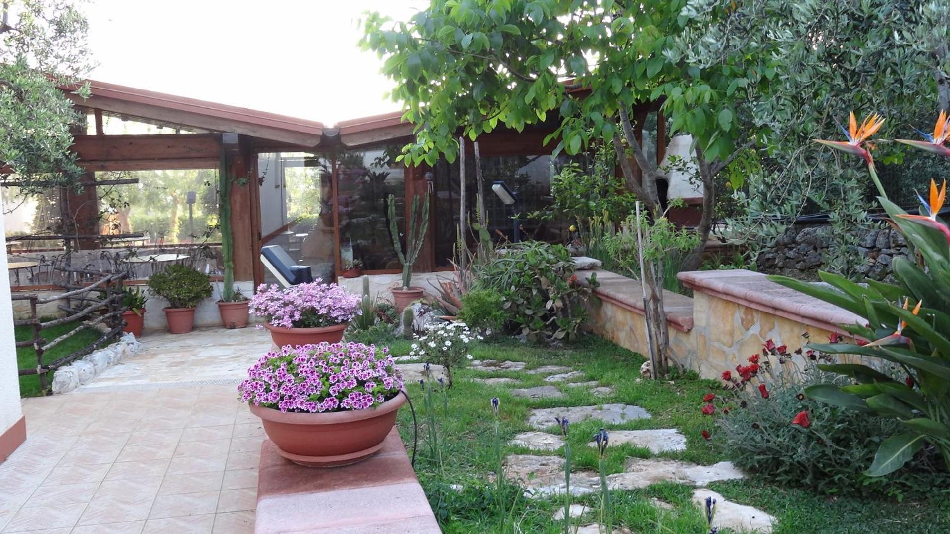 Bed And Breakfast La Casetta Monopoli Bagian luar foto