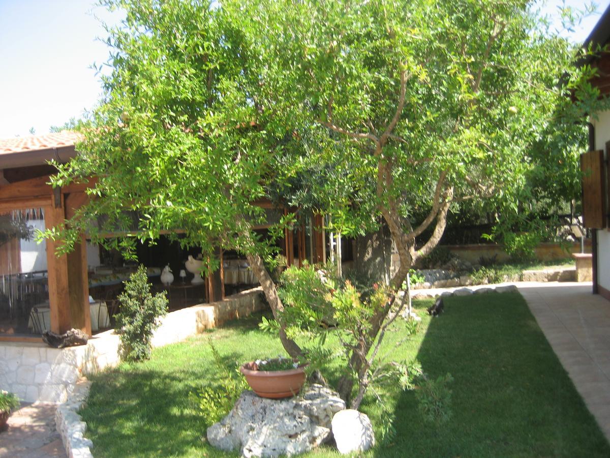 Bed And Breakfast La Casetta Monopoli Bagian luar foto